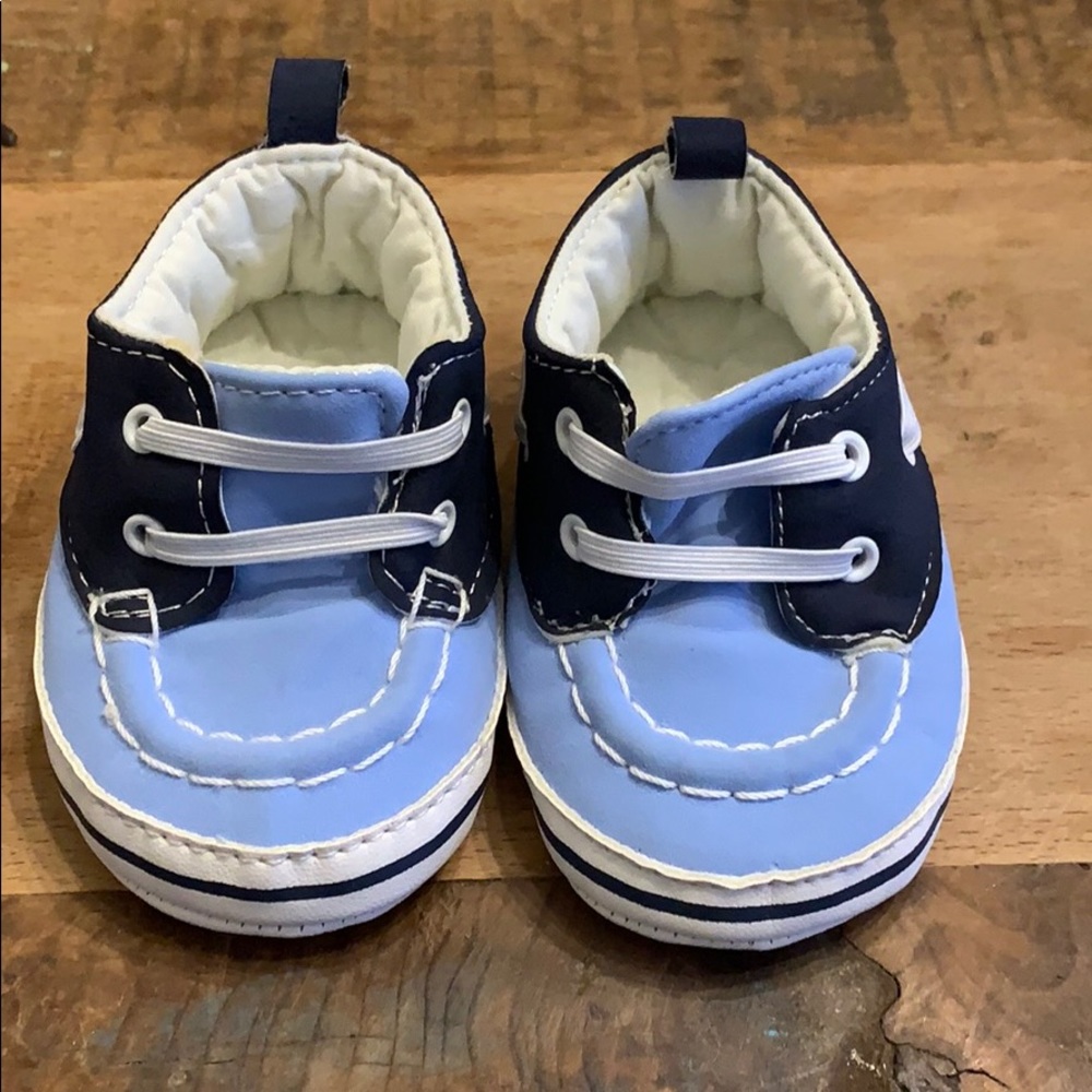 Baby boat shoes